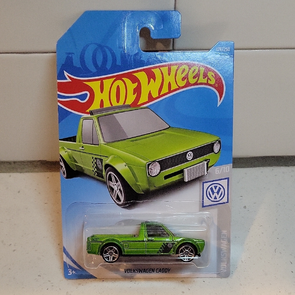 Hot Wheels Volkswagen Caddy Truck Green 6/10 117/250 Rel'd 2014